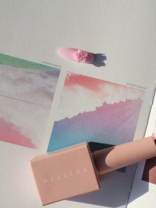 Bubble Gummy Base Profesionálna gumová podkladová báza v jemnom bubble odtieni. Vyznačuje sa extrémnou pružnosťou a...