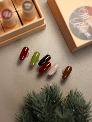 Winter Bloom 5+1 zadarmo 🥰 pretože aj zima má svoj kvet. Nežná, hlboká a zmyselná. Kolekcia Winter Bloom vznikla z...